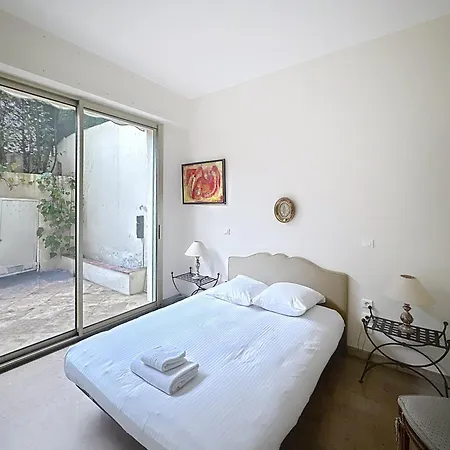 3-bedroom On La Croisette With Garden * Cannes