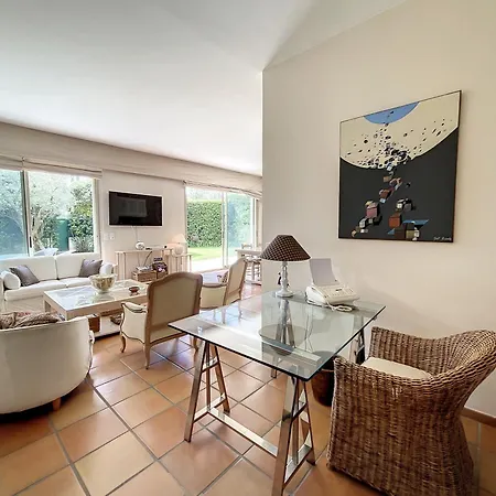 Appartamento 3-bedroom On La Croisette With Garden *